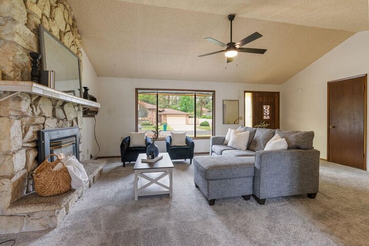 Property Photo:  10818 N Humboldt Dr  WA 99218 