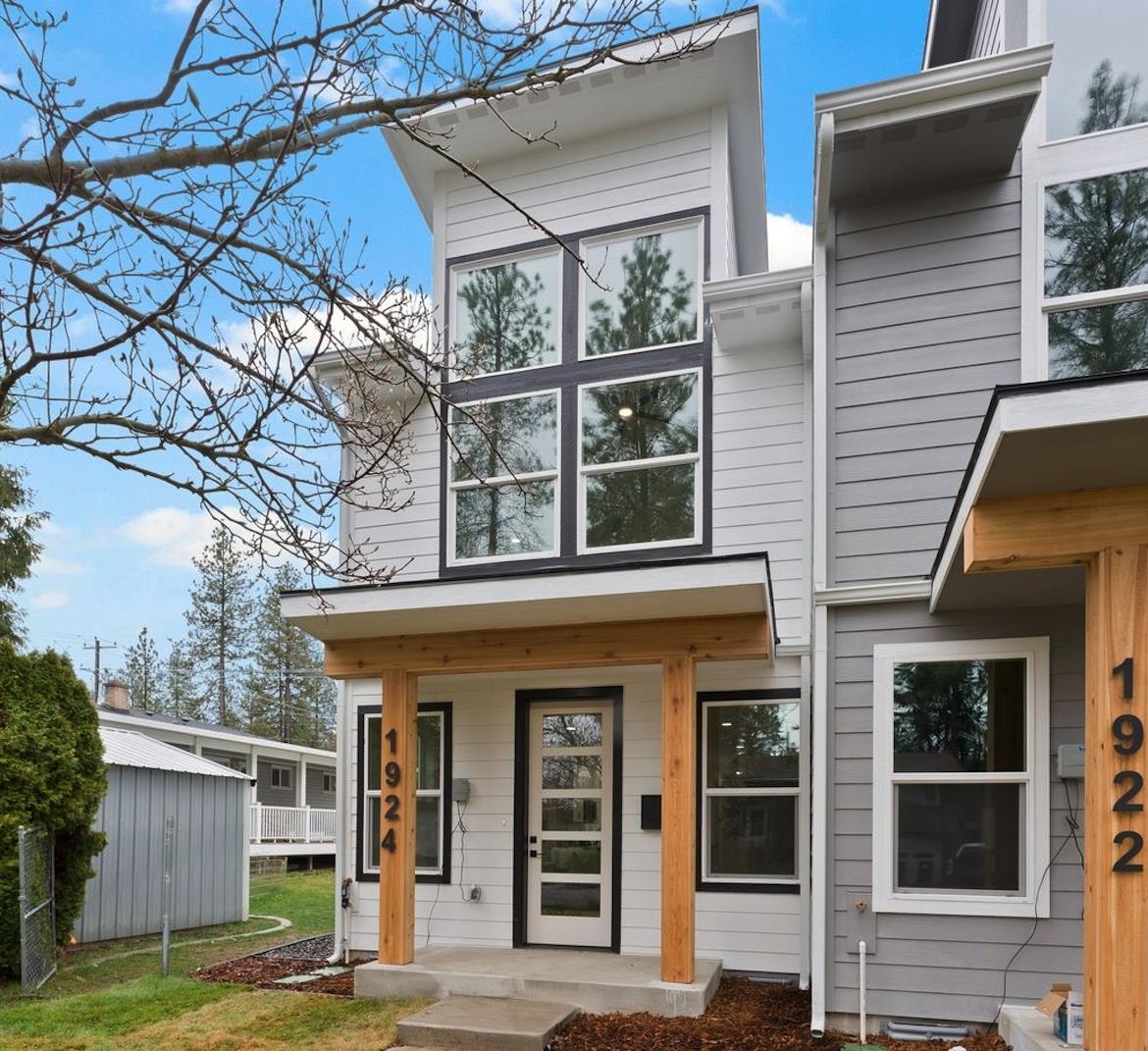 Property Photo: 1924 E 37th Ave WA 99203