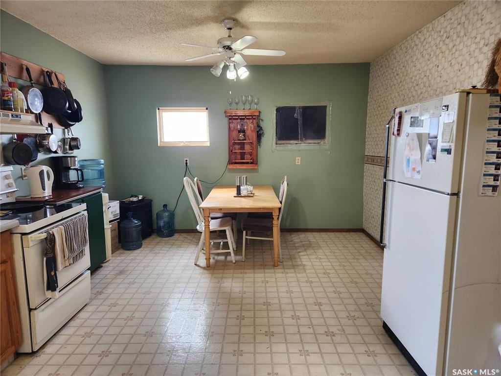 Property Photo: 705 Main Street SK S0E 1W0
