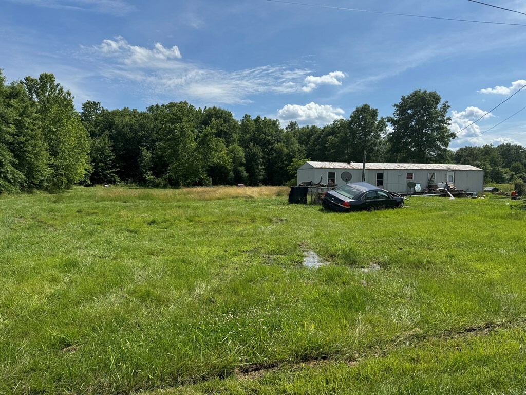 Property Photo: 3950 Bobo Road OH 45613