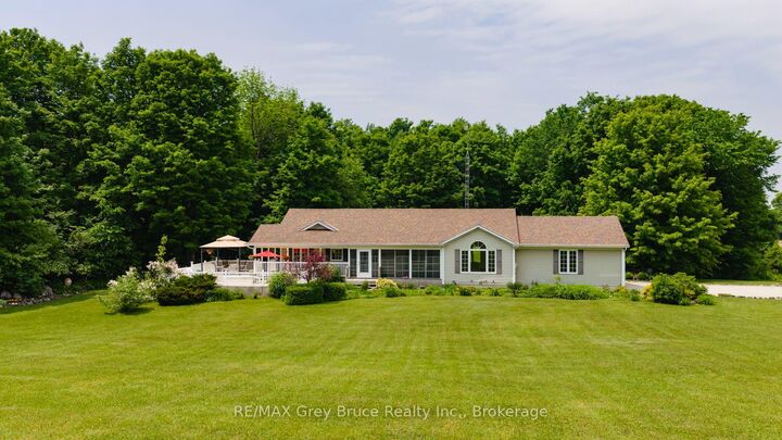 Property Photo: 720291 20 Side Road ON N0H 1R0