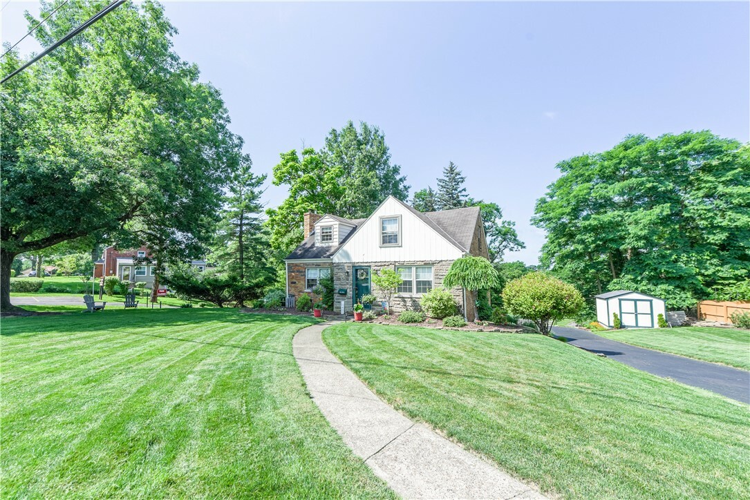 Property Photo: 2688 Summit St PA 15102