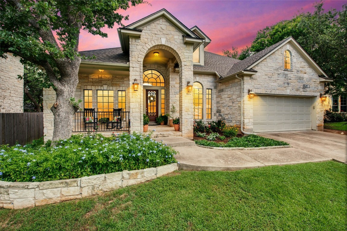 Property Photo: 11104 Claro Vista Cove TX 78739