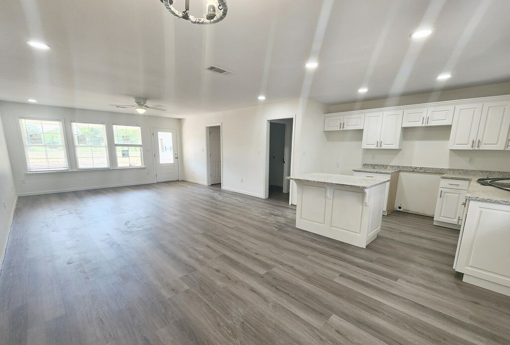 Property Photo: 906 Lockett Station Road GA 31721