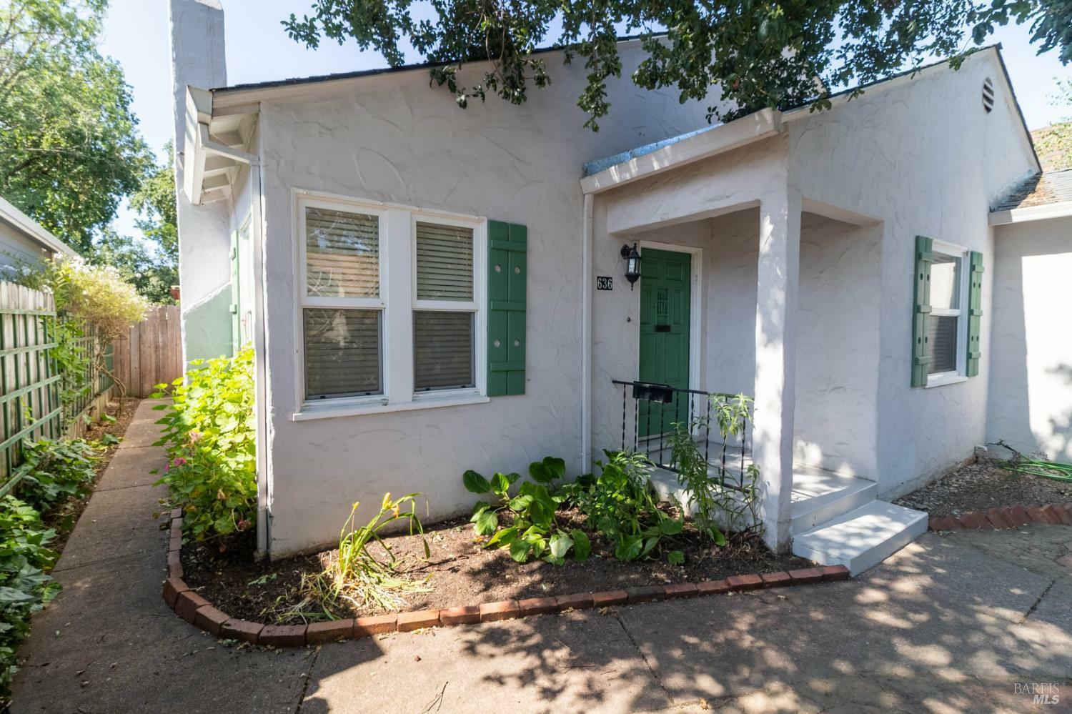 Property Photo: 636 Dexter Street CA 95404