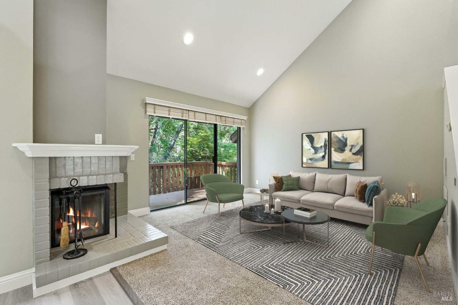Property Photo: 4 Cielo Lane 3E CA 94949