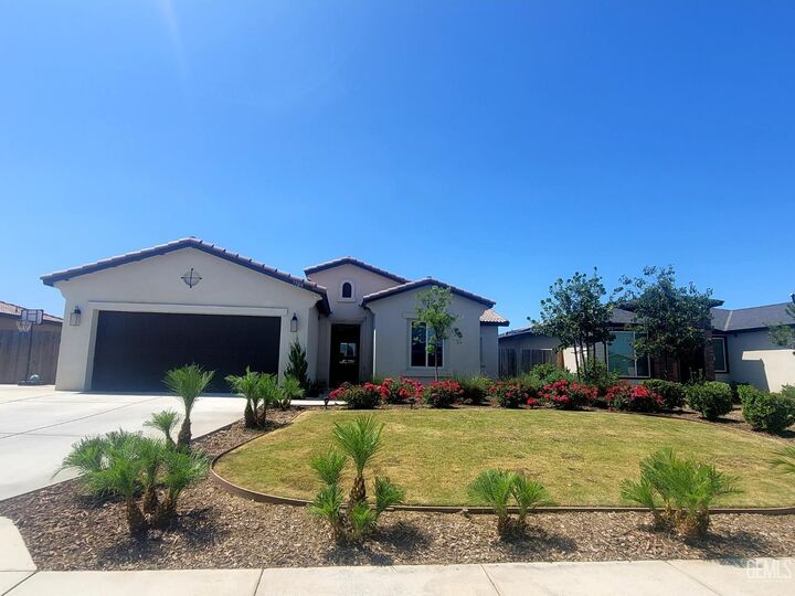 Property Photo: 7709 Bristol Spring Avenue CA 93313