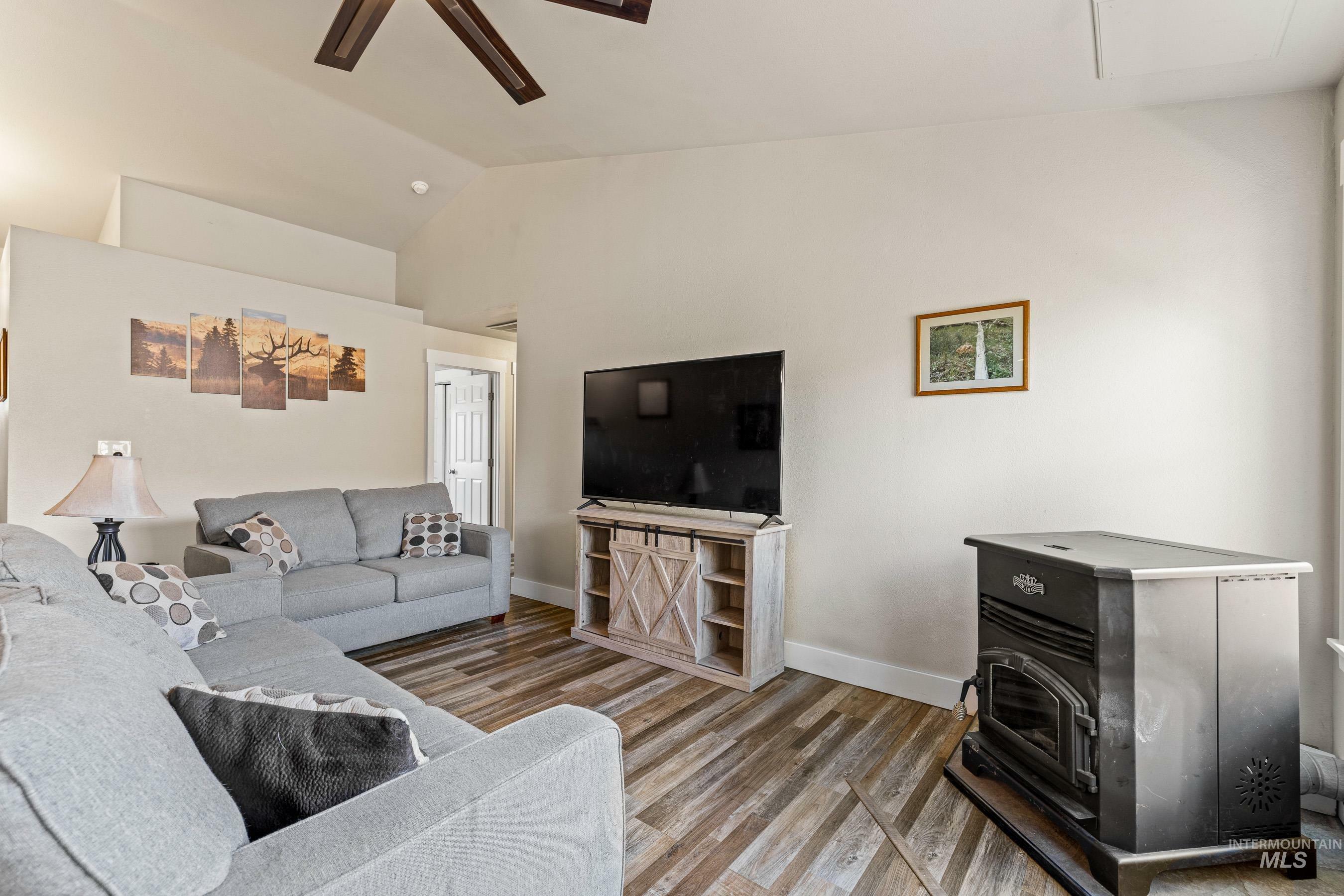 Property Photo:  413 Margaret Way  ID 83638 