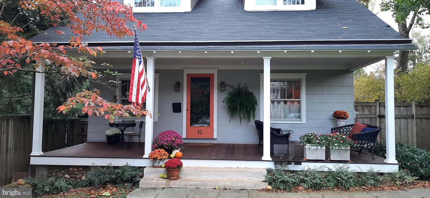 31 E Broad Street  Hopewell NJ 08525 photo