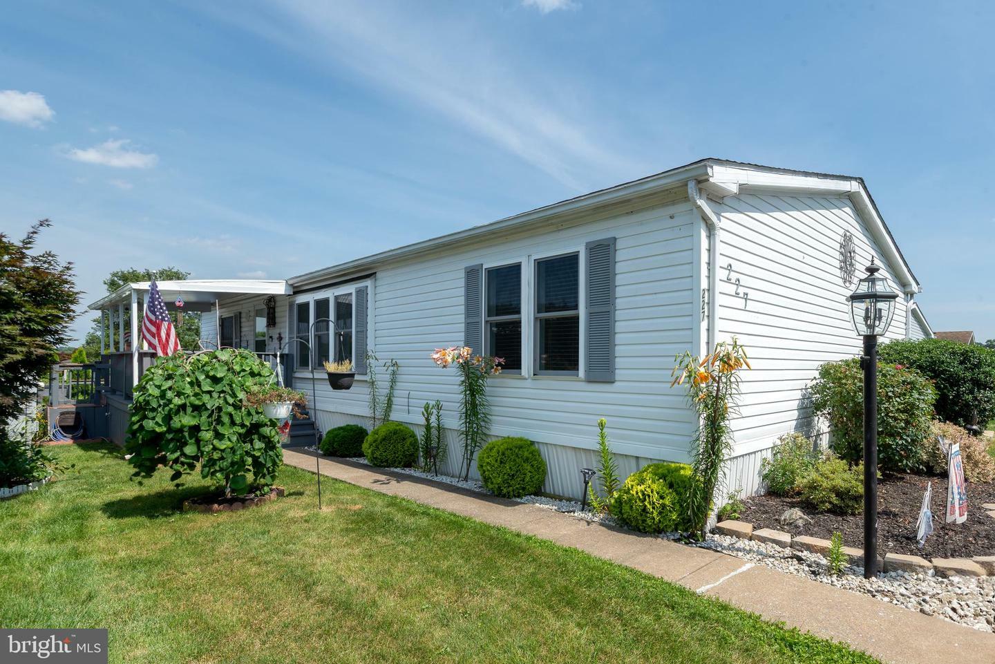 Property Photo:  227 Greyfield Drive  PA 17603 