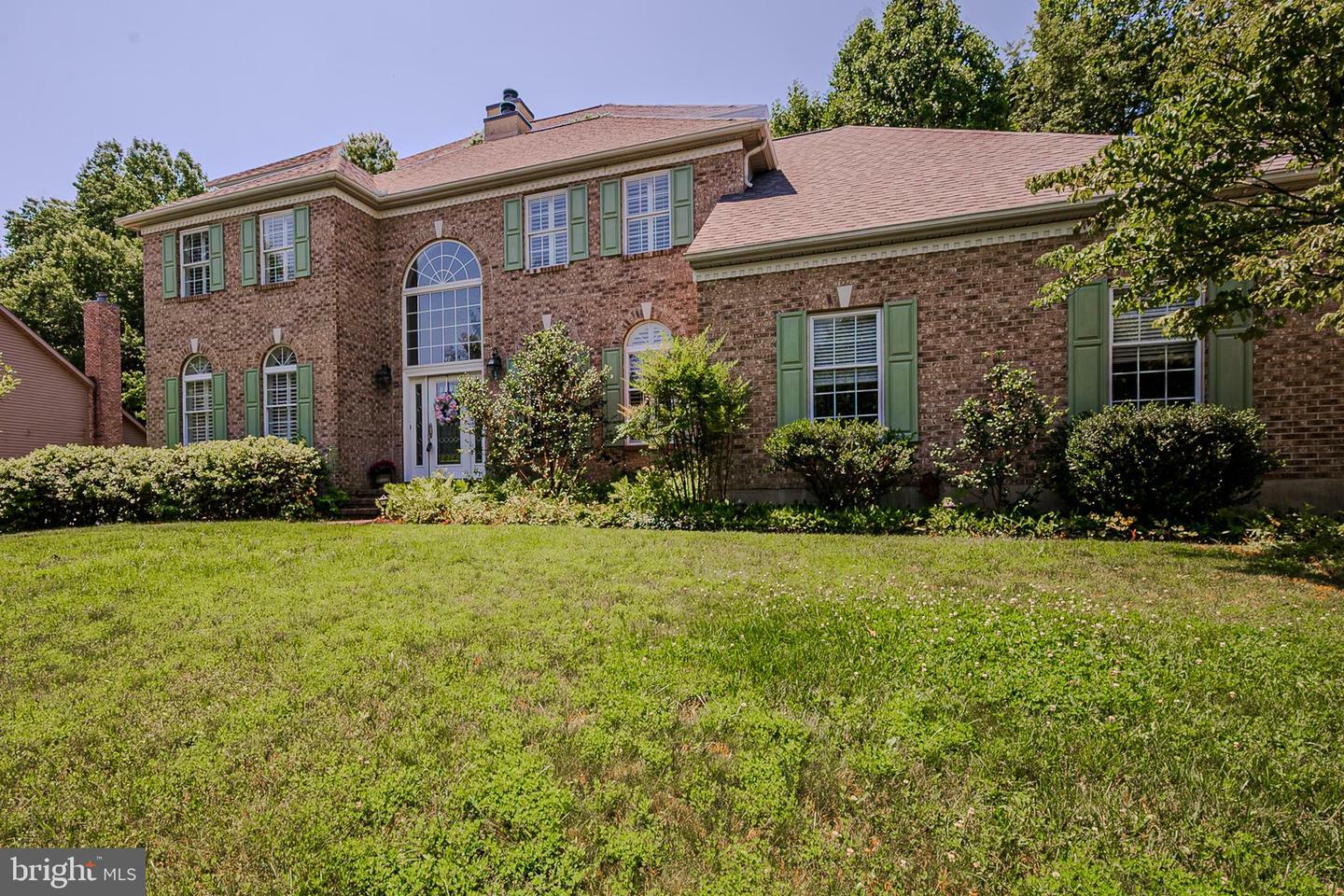 Property Photo: 74 Hidden Valley Drive DE 19711