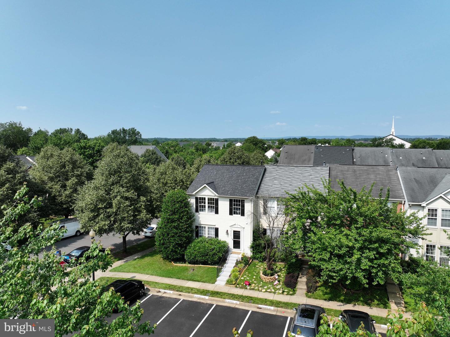 25449 Morse Drive  Chantilly VA 20152 photo