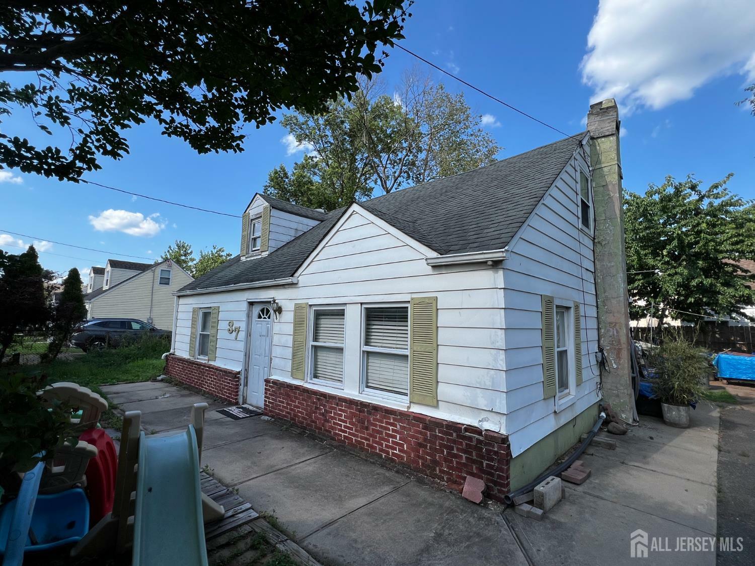 37 N Randolphville Road  Piscataway NJ 08854 photo