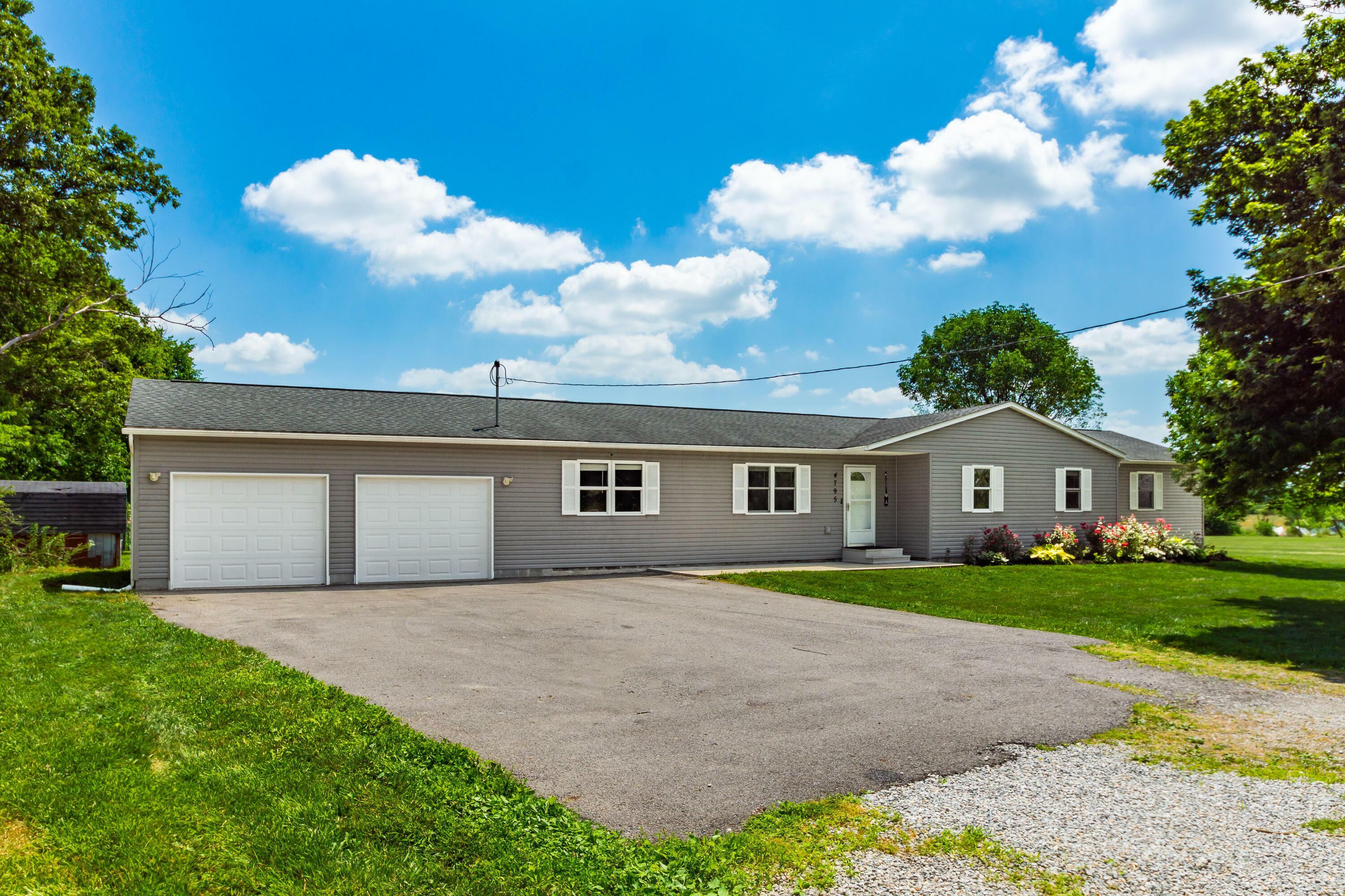 Property Photo: 4795 Lake Road OH 43140