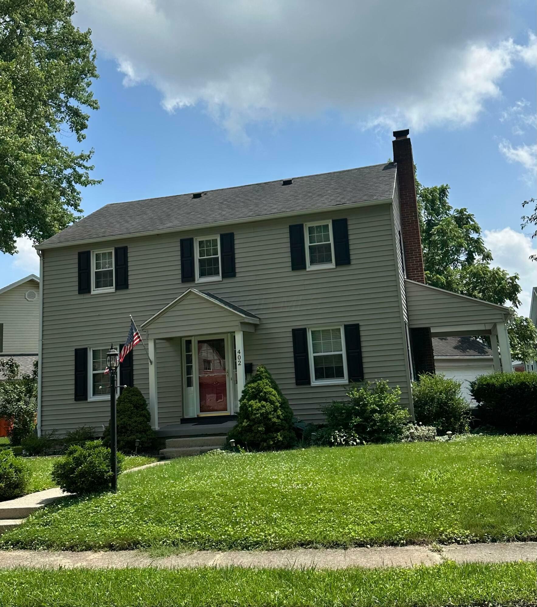 Property Photo: 402 Roseland E Avenue OH 45503