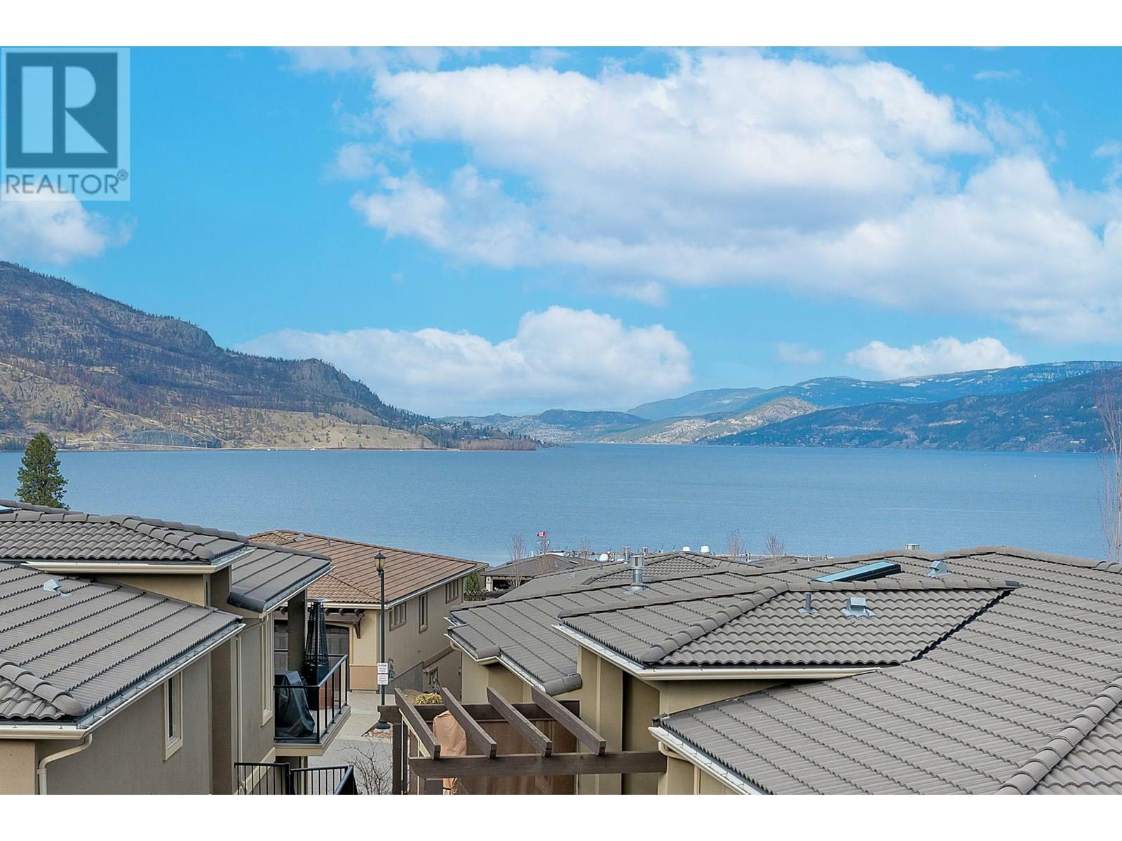 Photo de la propriété: 1708 Lake Vista Road BC V1Z 4E1
