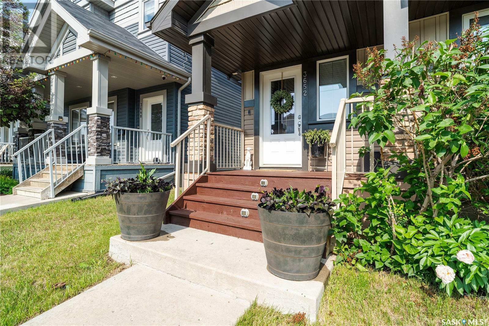 Property Photo:  3652 Green Moss Lane  SK S4V 1M2 