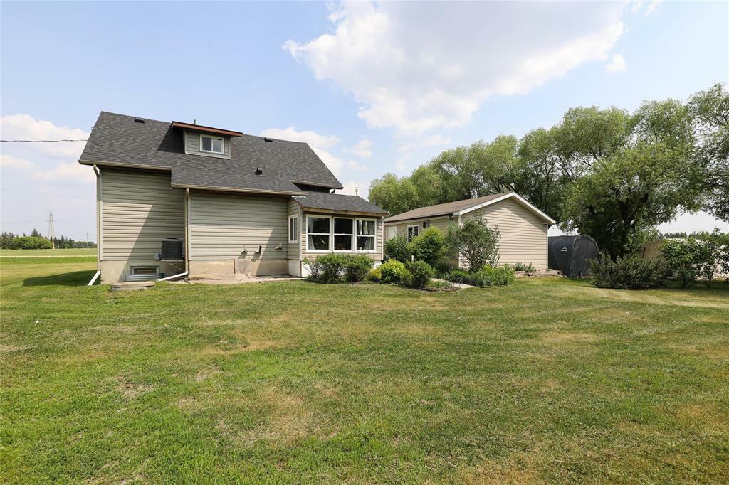 Property Photo: 44162 Mun 29E Road MB R0A 0X0