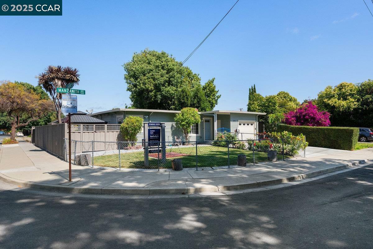 Property Photo:  561 Manzanita Ave  CA 94085 