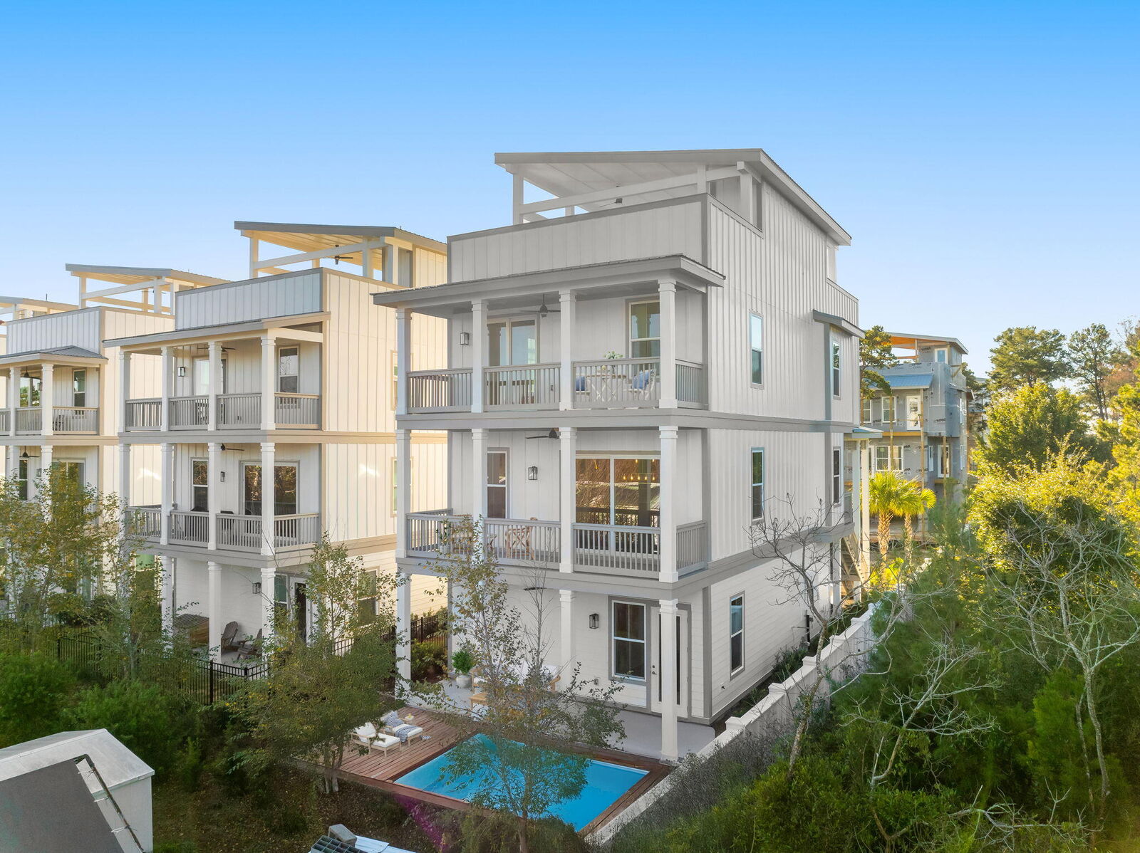 Property Photo: 28 W Queen Palm Drive FL 32461