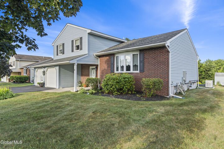 Property Photo: 6 Galileo Way NY 12110