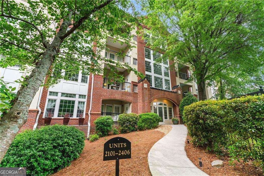 Property Photo: 3636 Habersham Road NW 2101 GA 30305