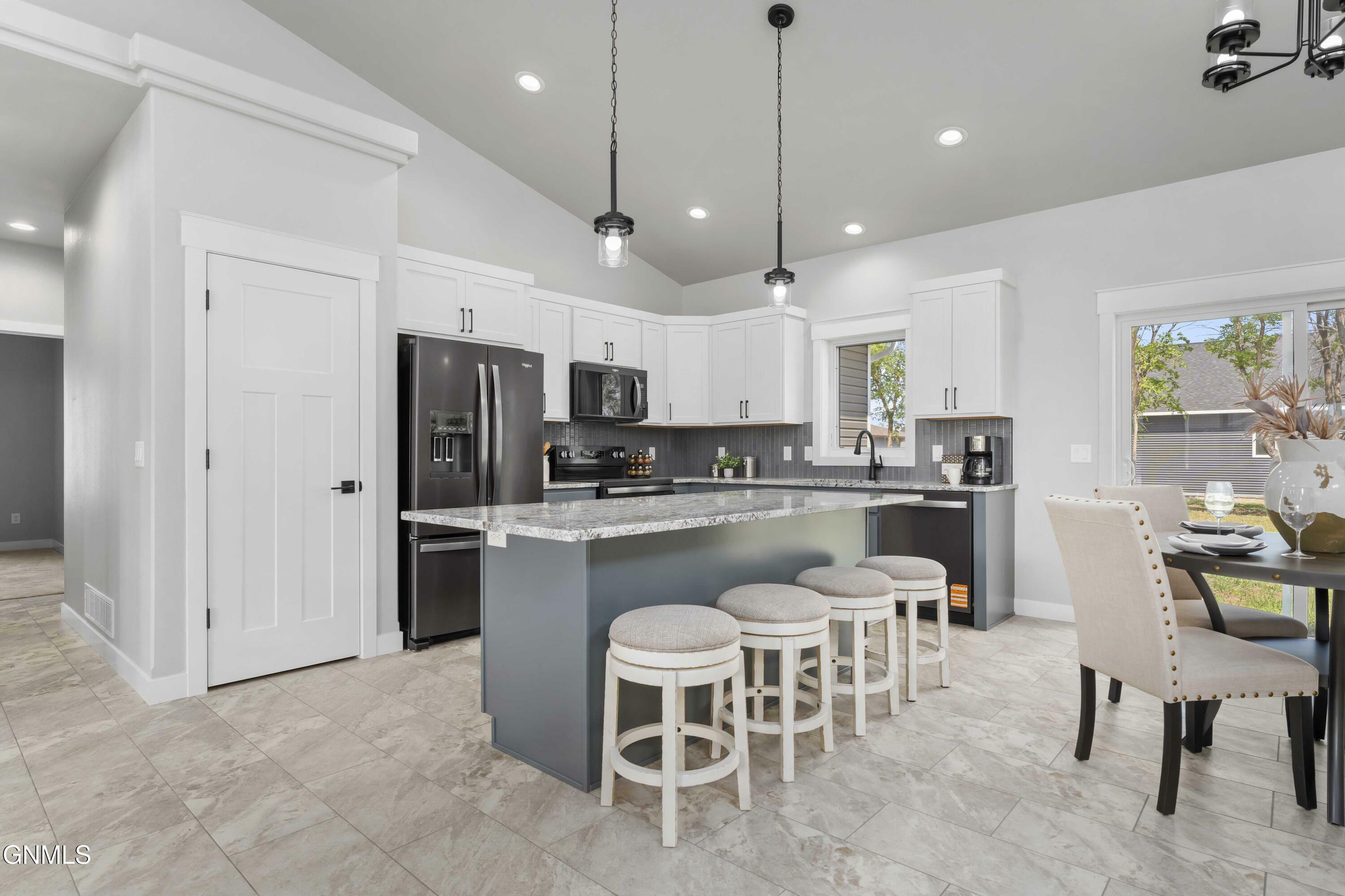 Property Photo: 511 Mehrer Drive ND 58504