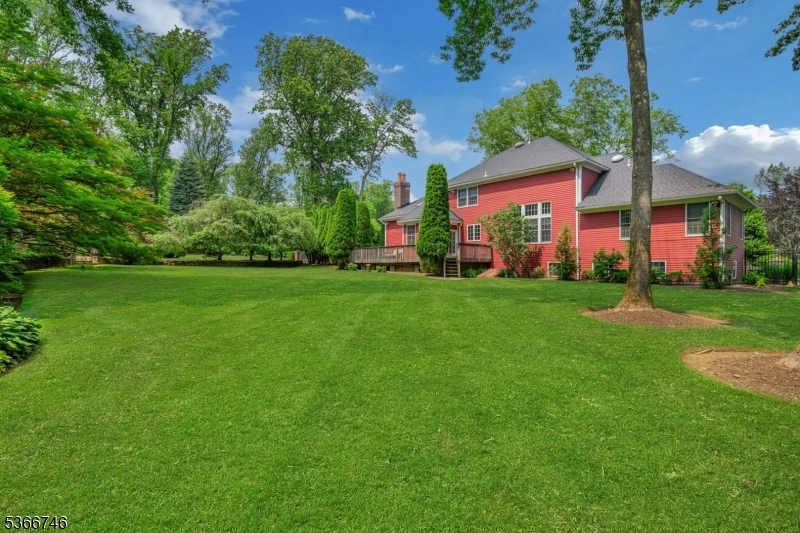 Property Photo: 6 Magnolia Ct NJ 07960