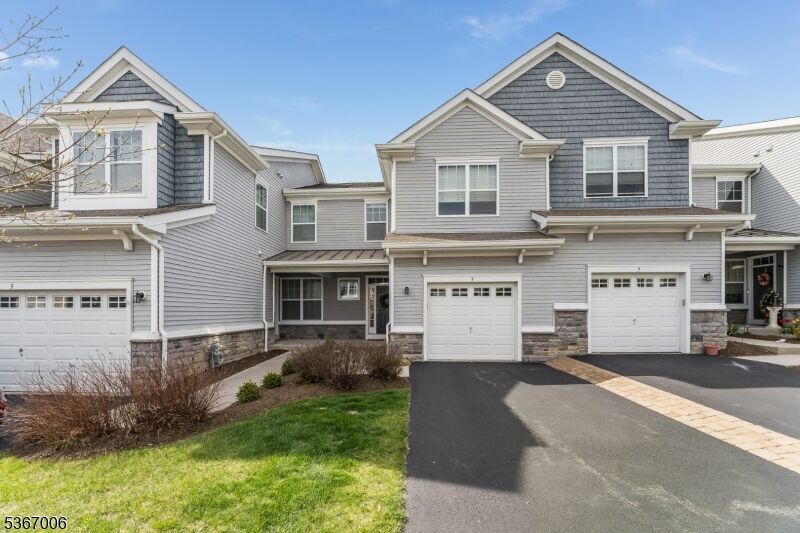 Property Photo:  5 Blazing Star Way  NJ 07840 