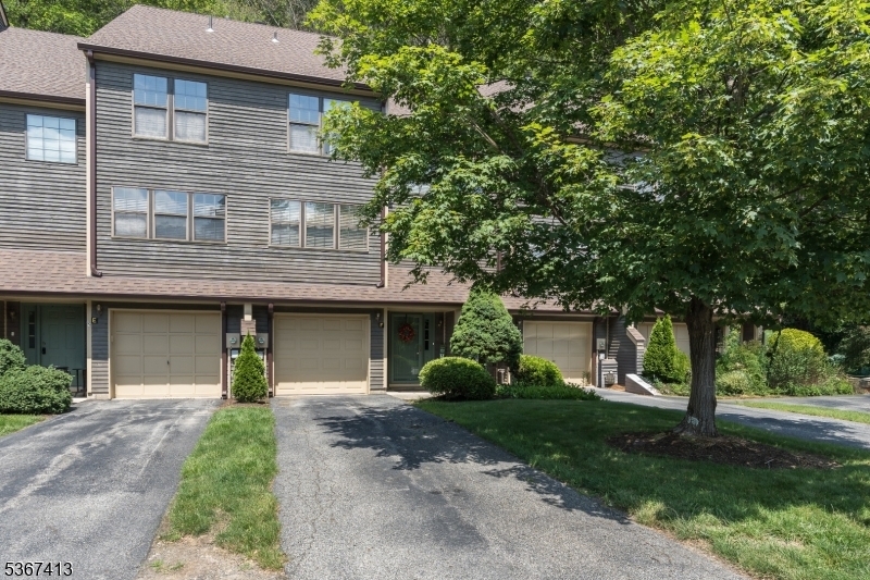 Property Photo: 29 Concord Rd F NJ 07480