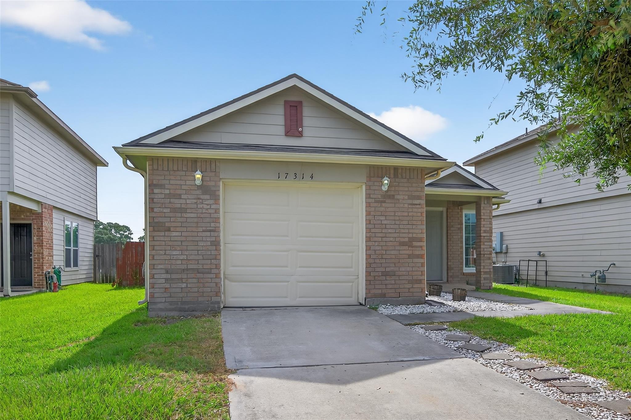 Property Photo: 17314 Blackstone Trails Drive TX 77396