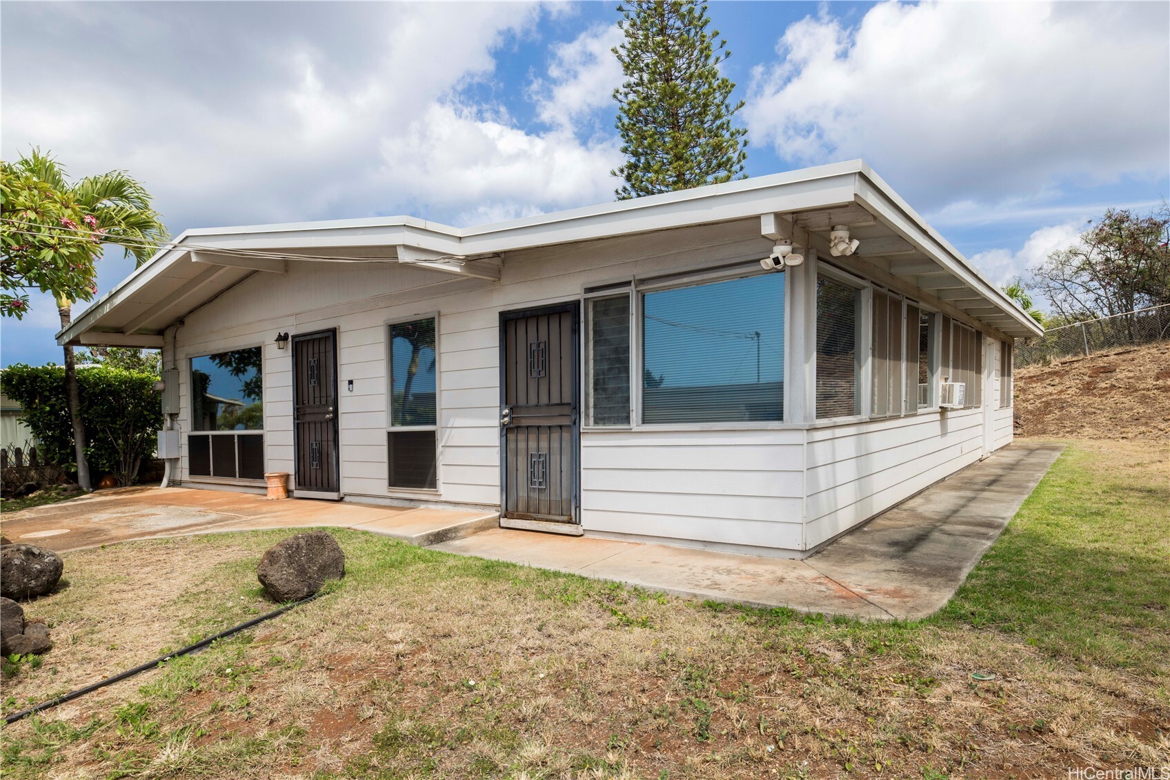 Property Photo: 92-1020 Palailai Place HI 96707