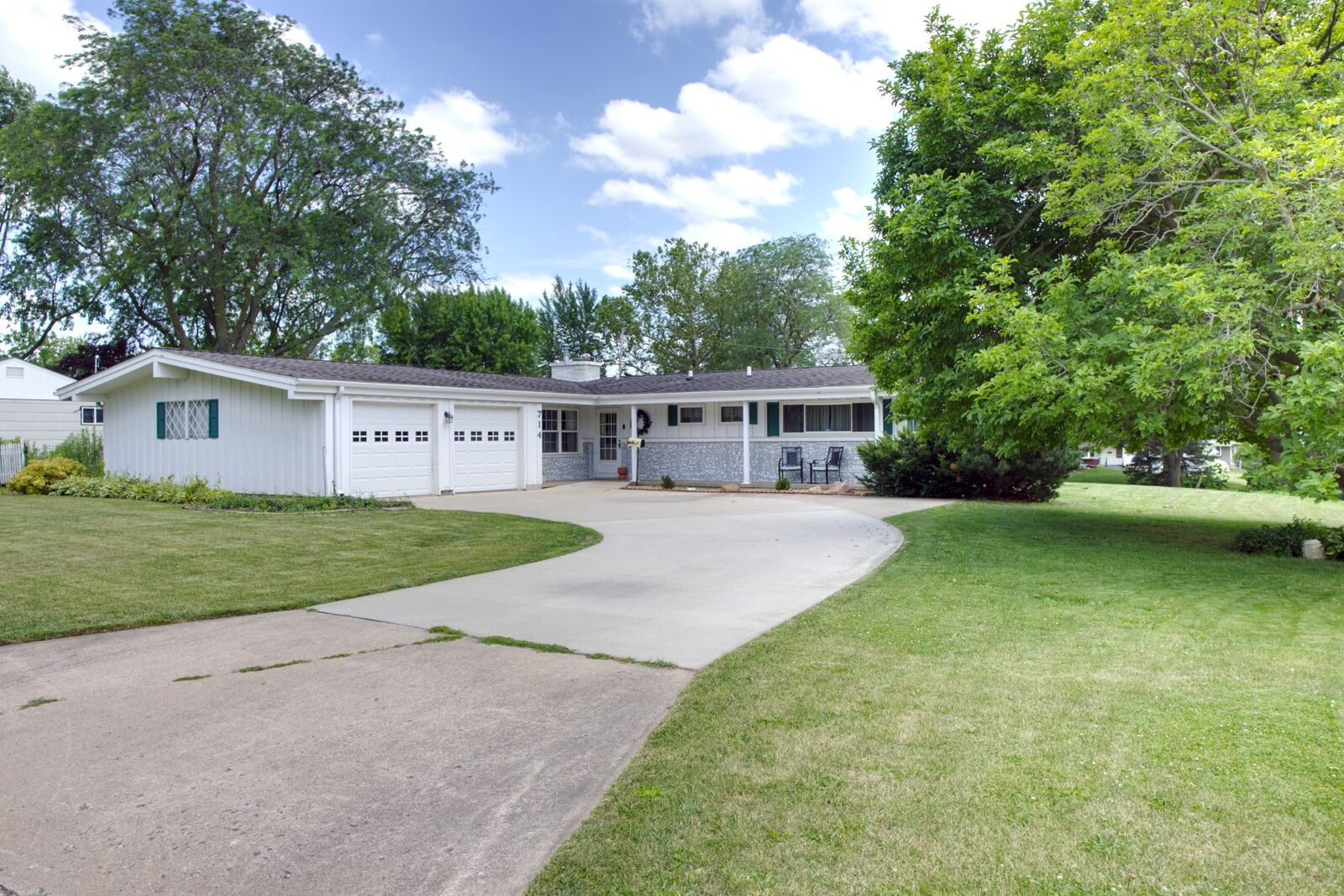 Property Photo:  714 E South Street  IA 50138 