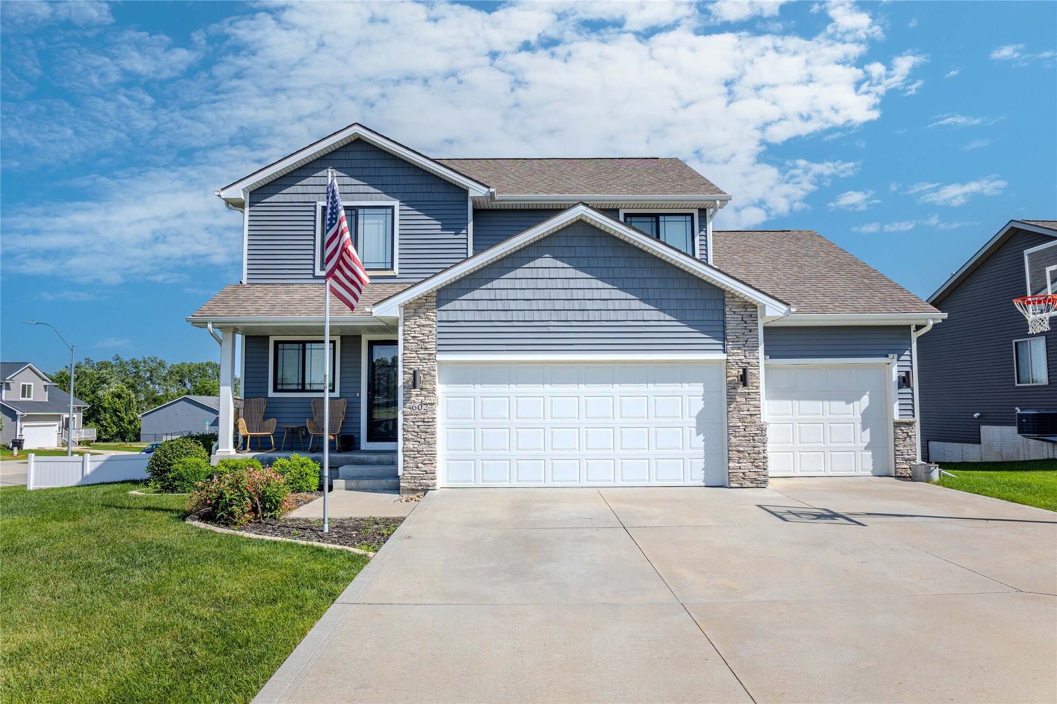 Property Photo:  602 Bradford Drive  IA 50211 