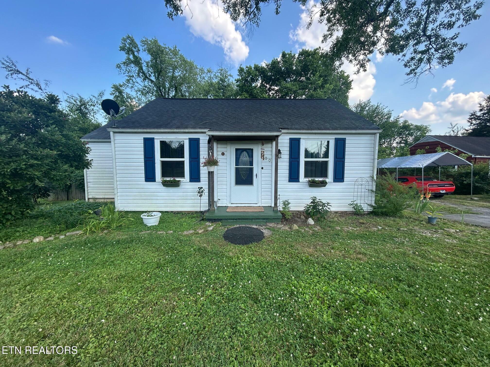 Property Photo: 900 Henrietta Drive TN 37912