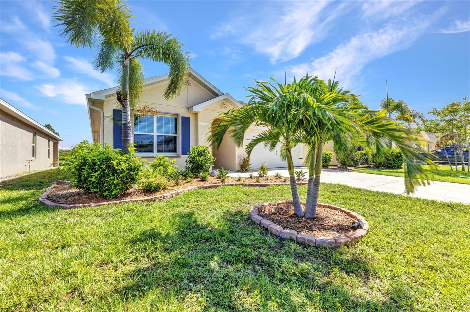 Property Photo: 25272 E Lenox Circle FL 33950