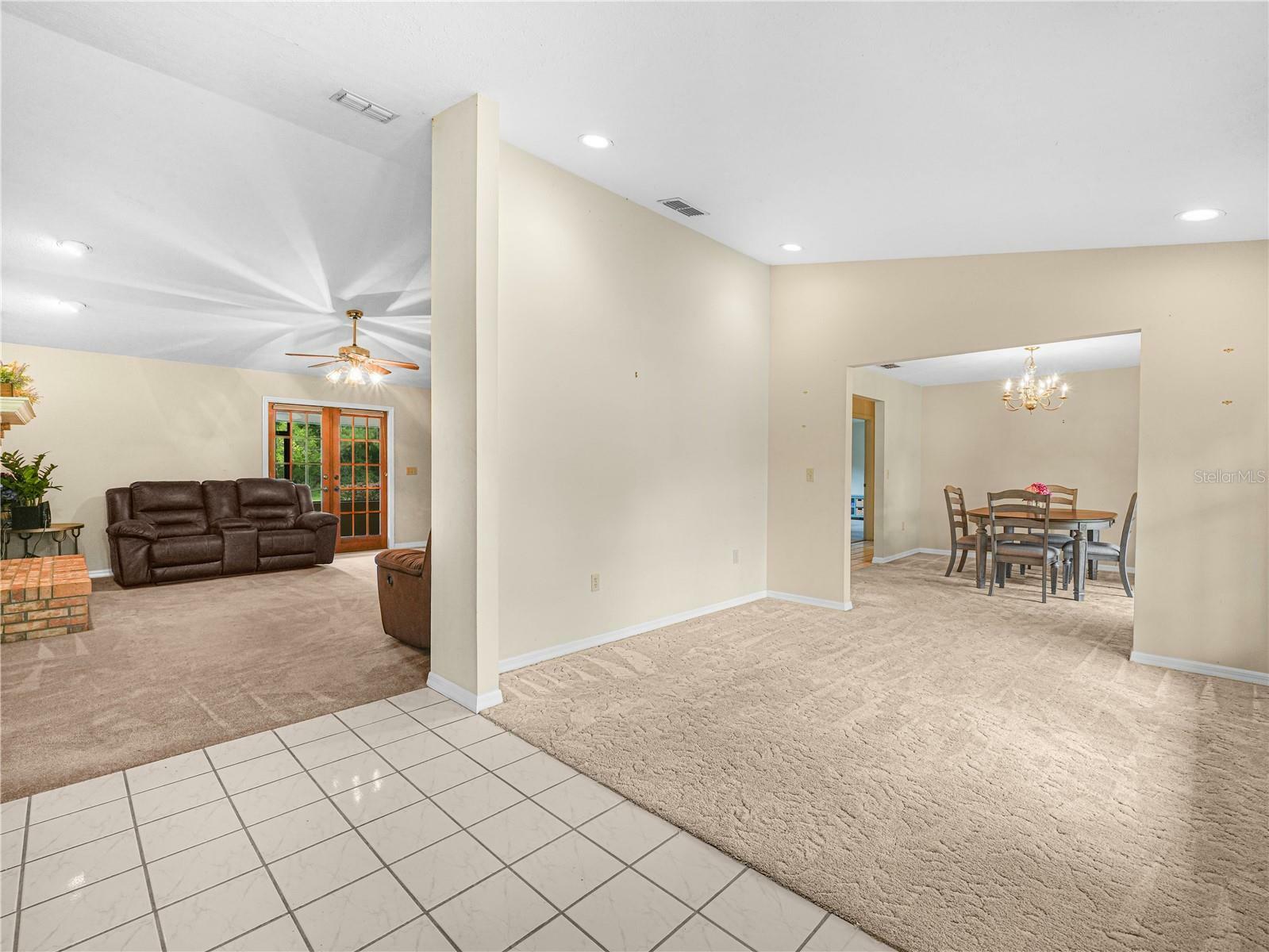 Property Photo:  2815 Kebs Lane  FL 33565 