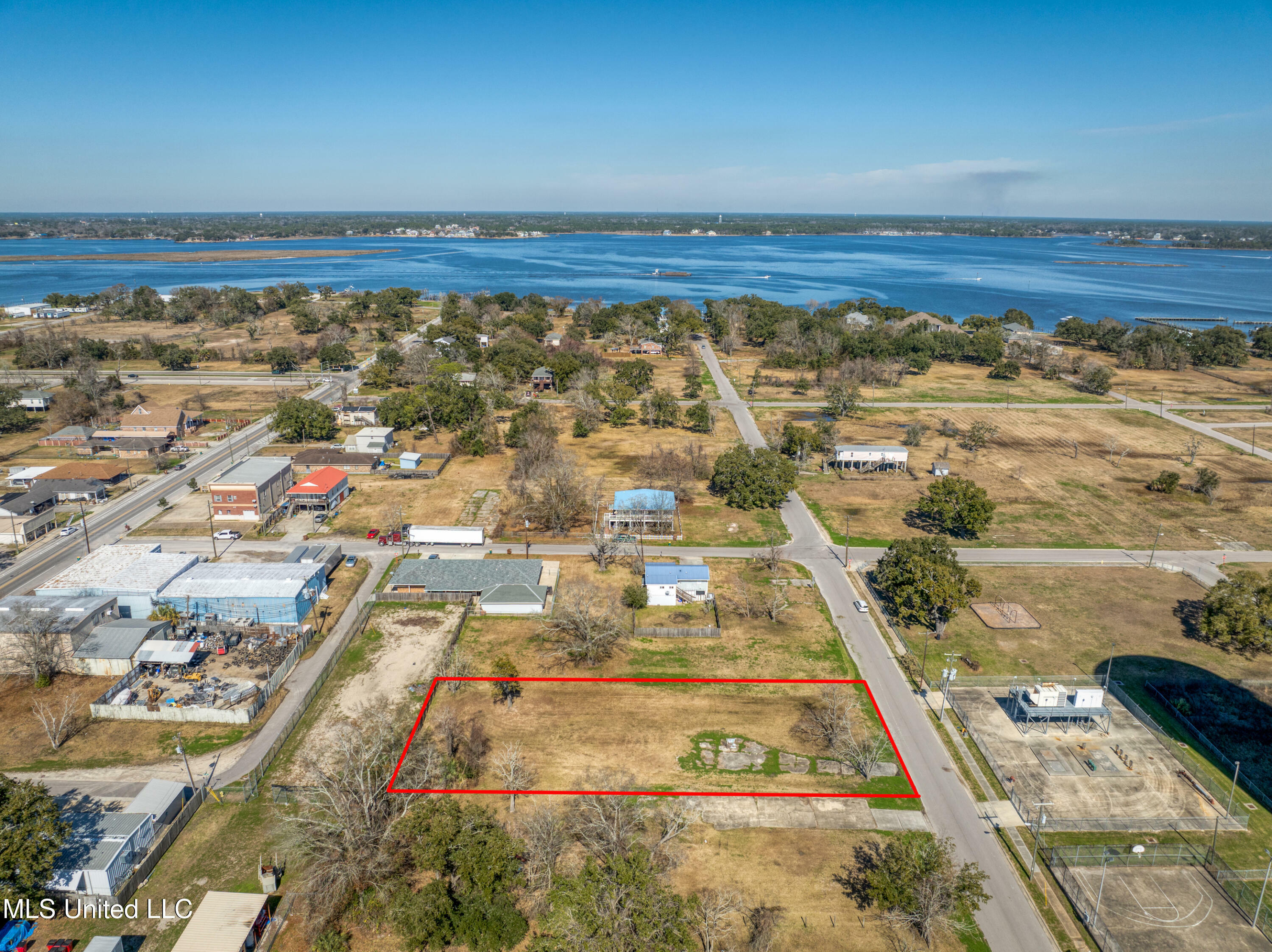 Property Photo: 315 Maple Street MS 39530
