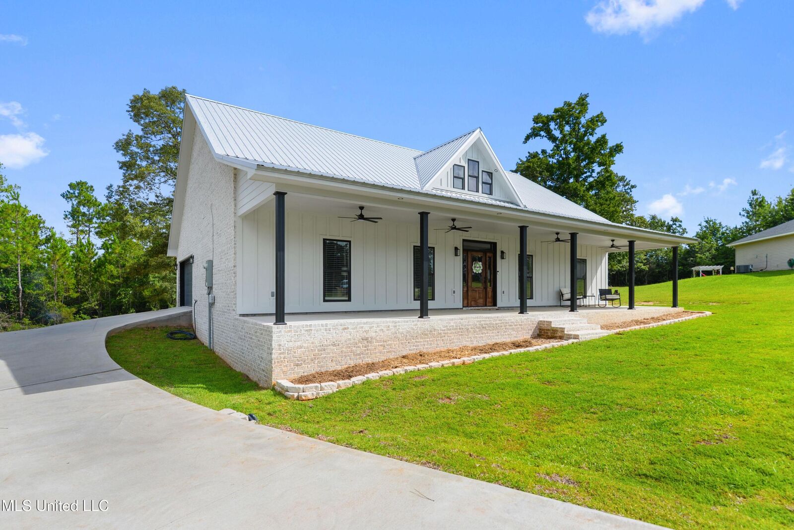 Property Photo: 61 W Harmony Drive MS 39426