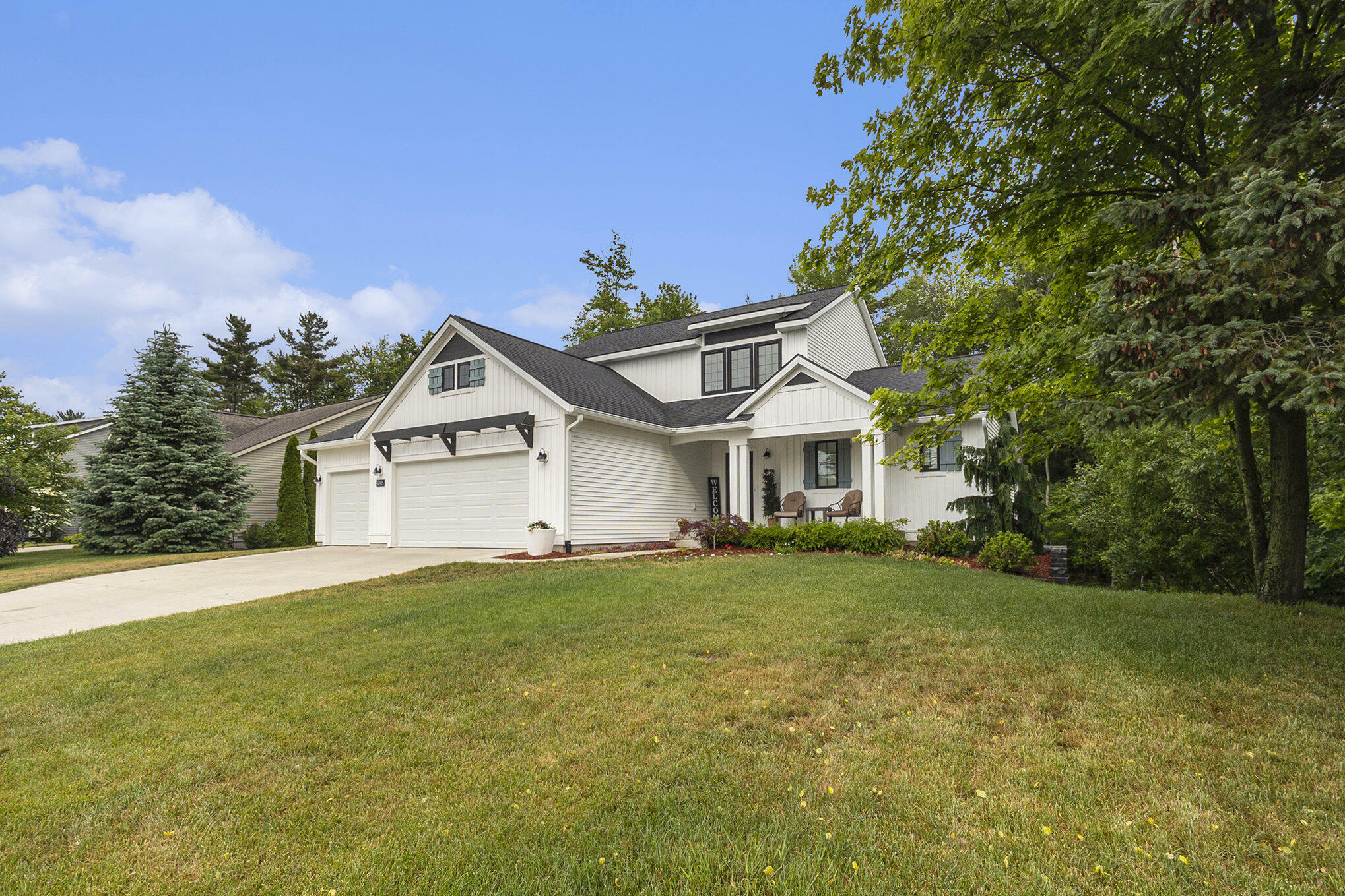 Property Photo:  6805 Westshire Drive  MI 49444 