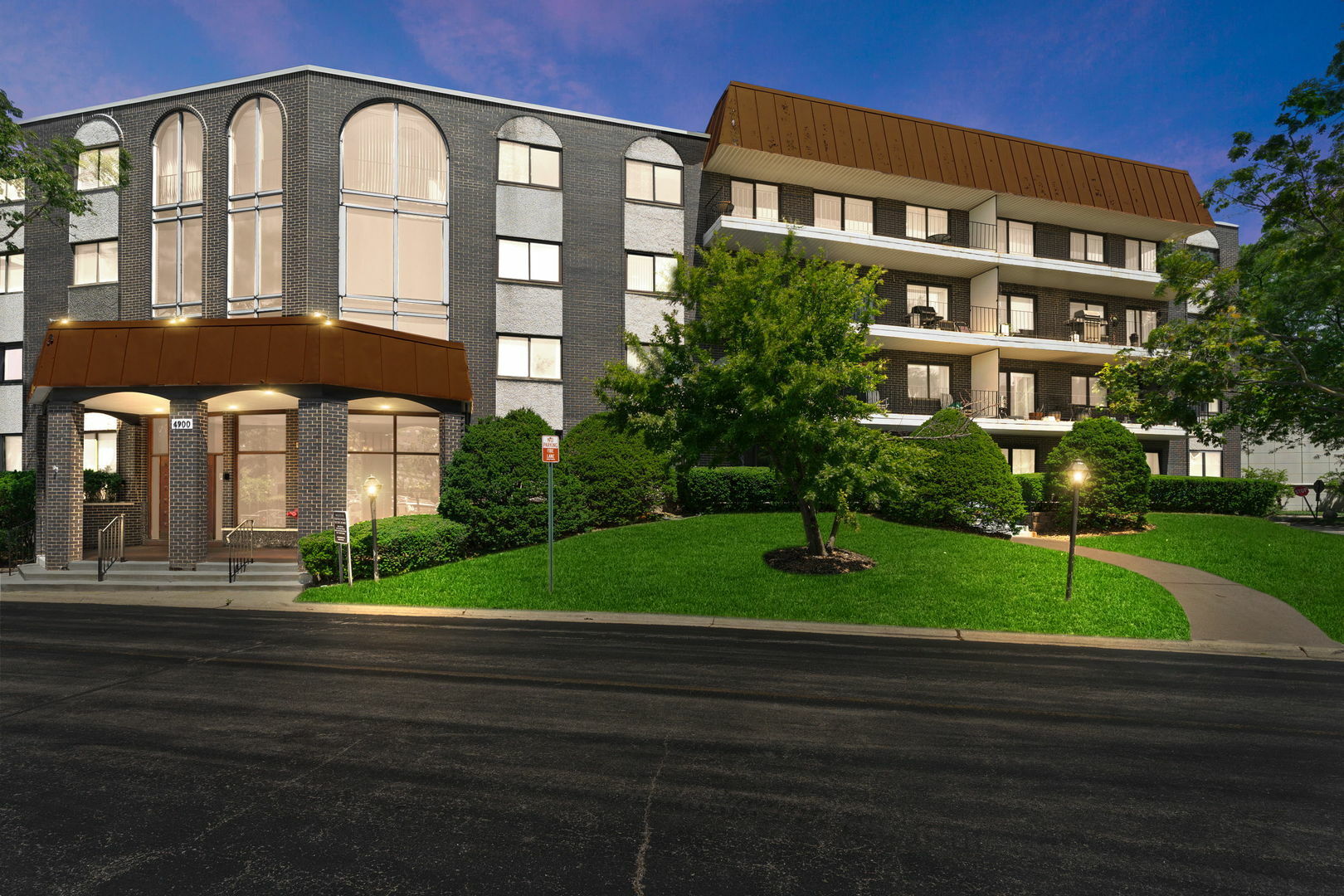 Property Photo: 4900 Foster Street 410 IL 60077