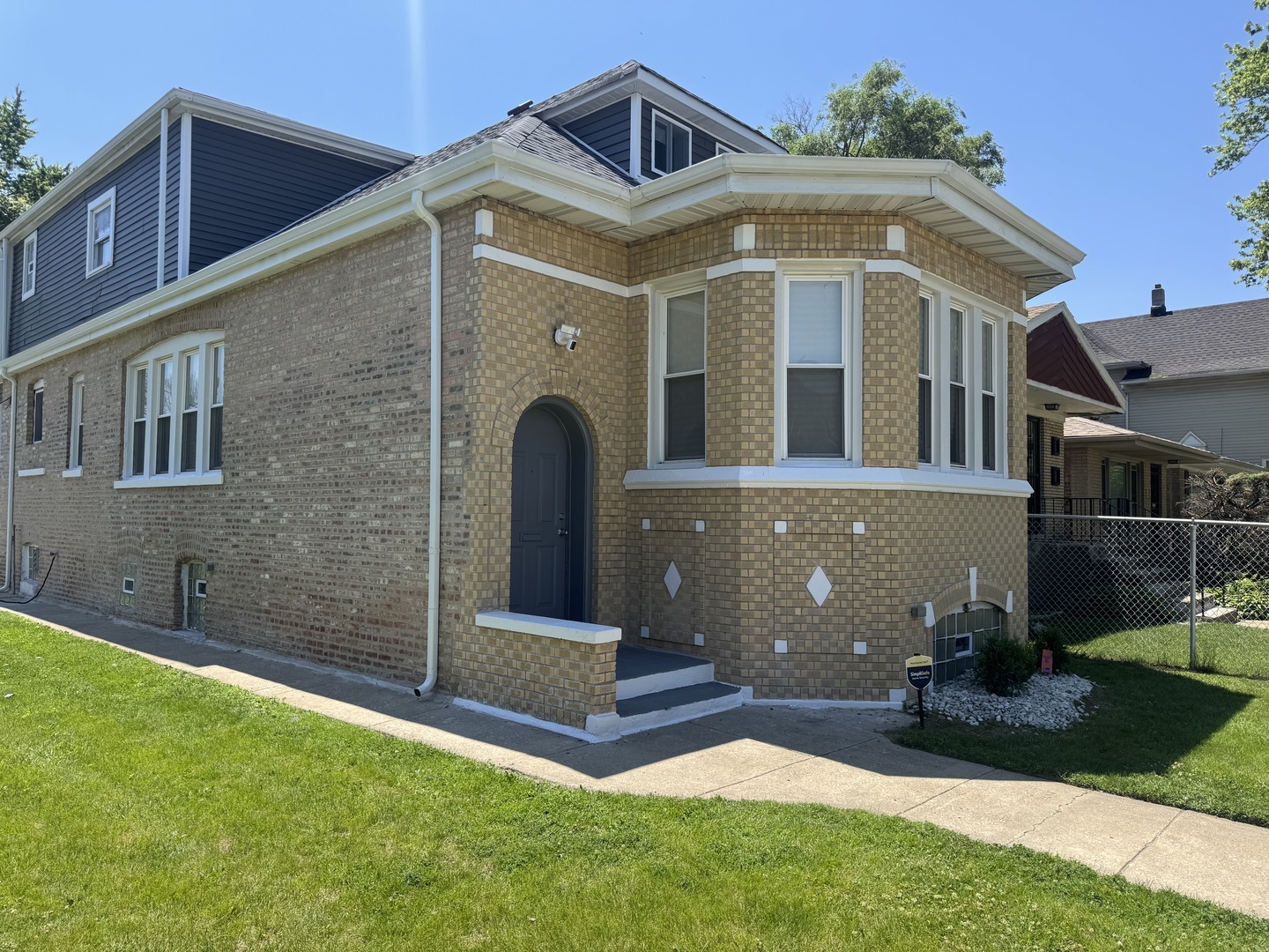 629 E 87th Place  Chicago IL 60619 photo