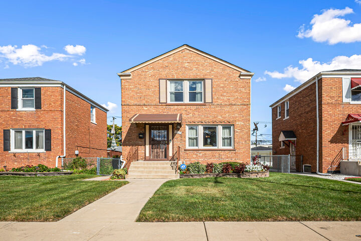 9215 S Green Street  Chicago IL 60620 photo