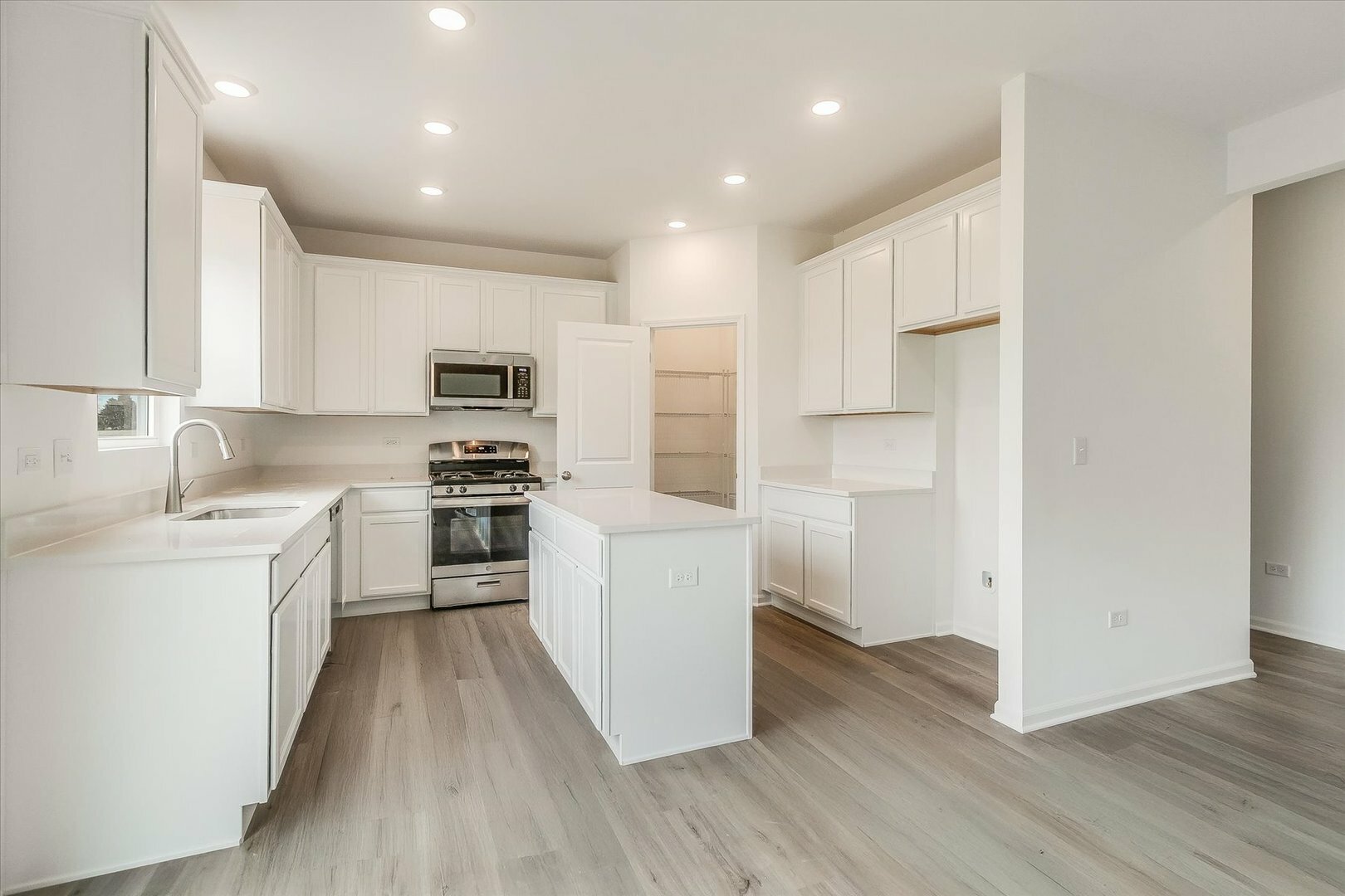 Property Photo:  301 Monica Lane  IL 60543 