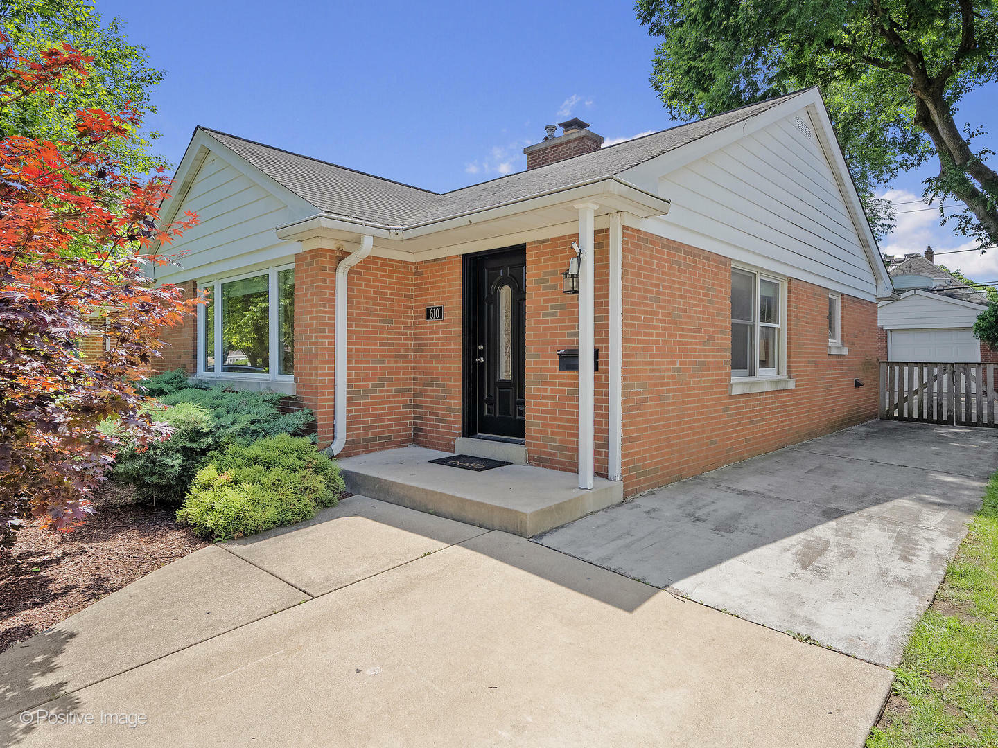 Property Photo:  610 S Madison Avenue  IL 60525 