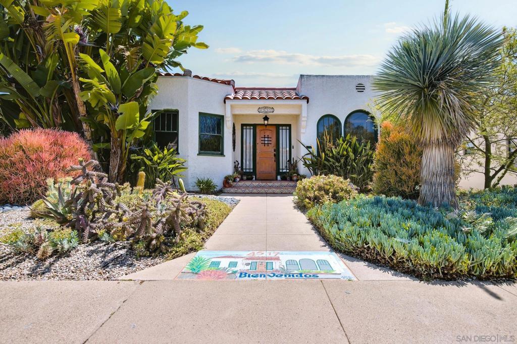 Property Photo: 4517 Copeland Ave CA 92116