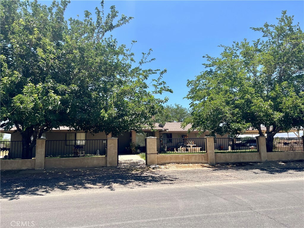 Property Photo:  9752 E Avenue Q6  CA 93591 