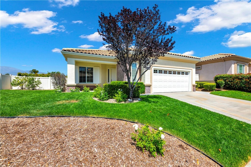 Property Photo: 2477 Birdie Drive CA 92220