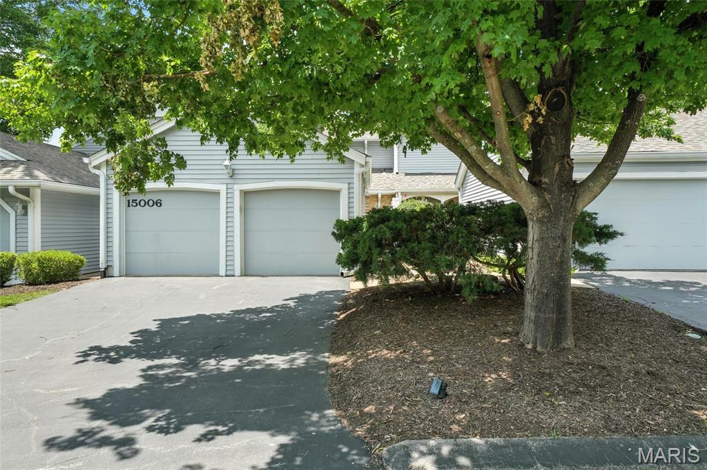 Property Photo: 15006 Manor Lake Drive MO 63017