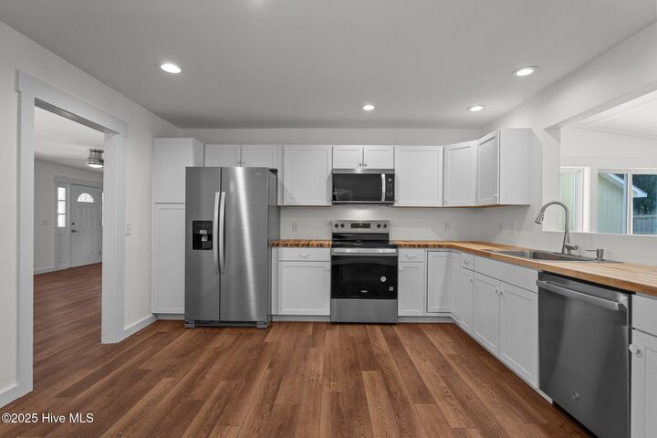 Property Photo: 108 NW 29th Street NC 28465